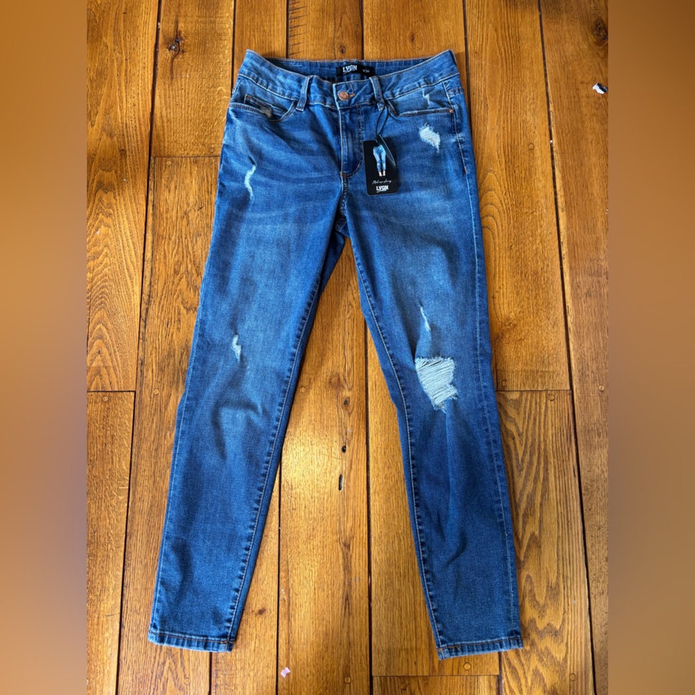 LYGN Jeans Distressed Skinny Jeans Women’s 9/30 Mid Wash NWT